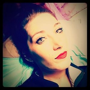 Meet your Posher, Merinda